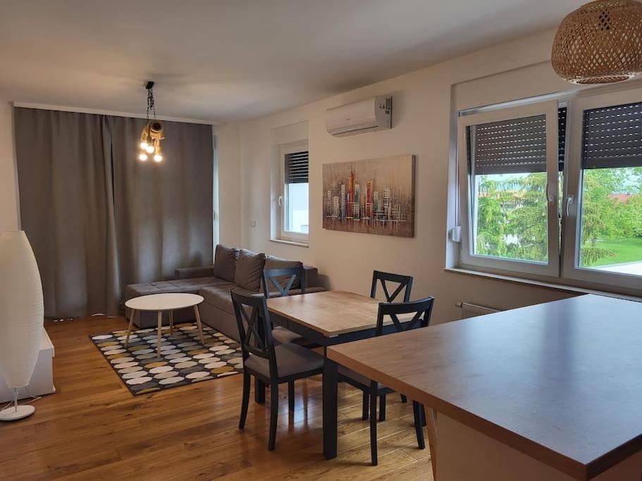 Novoureden Stan Apartment Velika Gorica Exterior photo